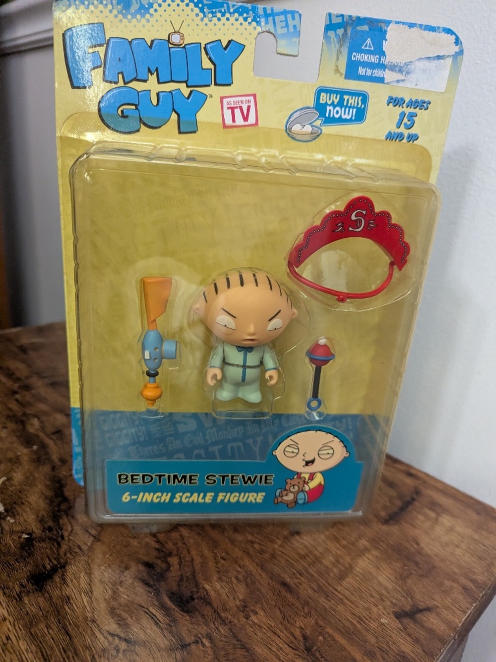 Family Guy Bedtime Stewie Series 2 6-in Scalable Mezco Rattle Ray Gun Figure NIB